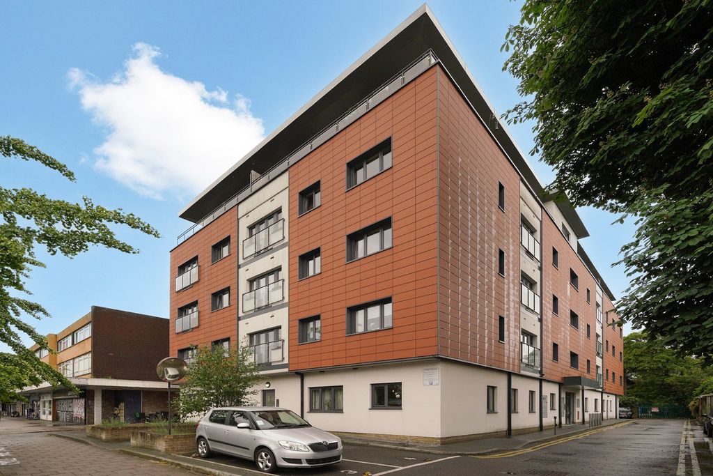 Property photo 1 of 10