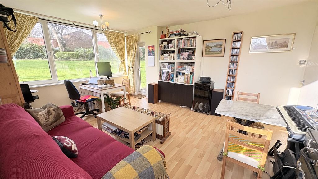 Property photo 3 of 14