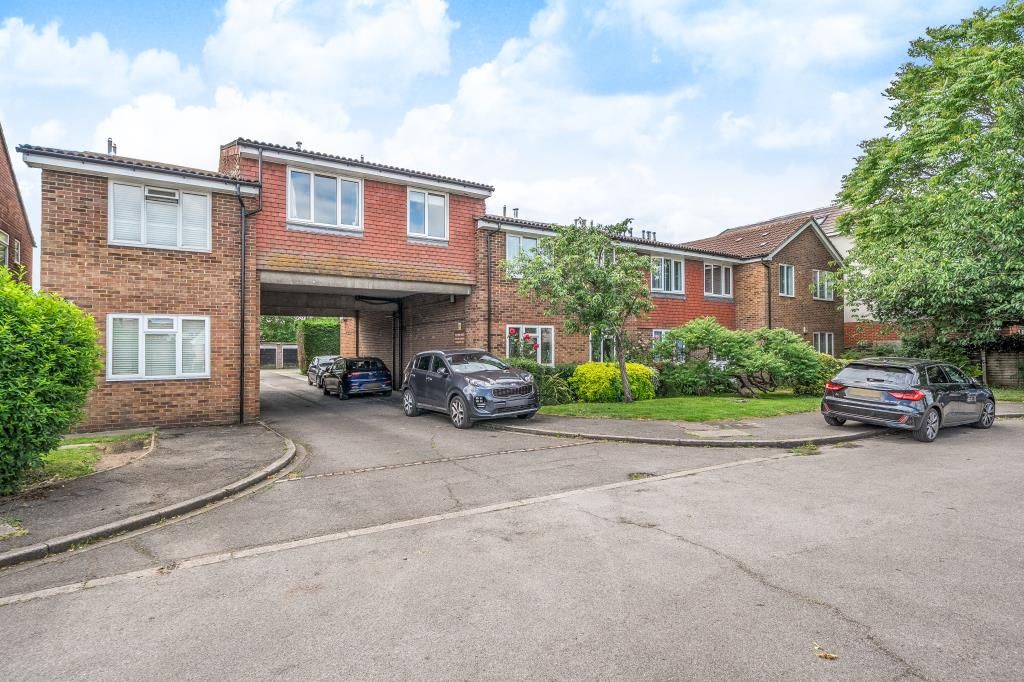 Property photo 1 of 18 External View