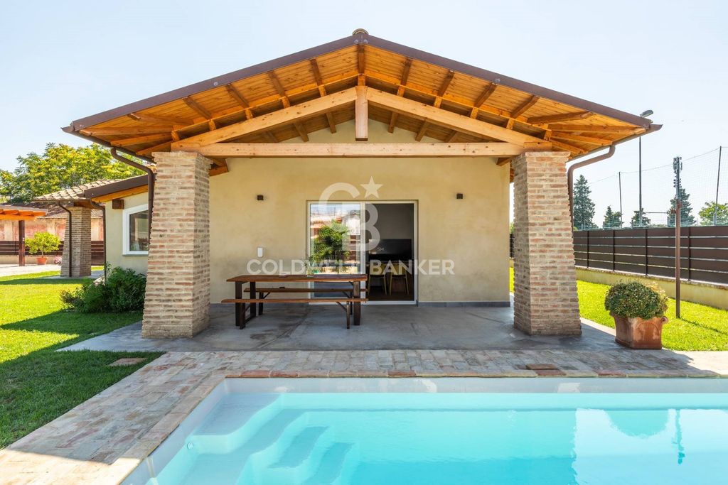 Property photo 2 of 30