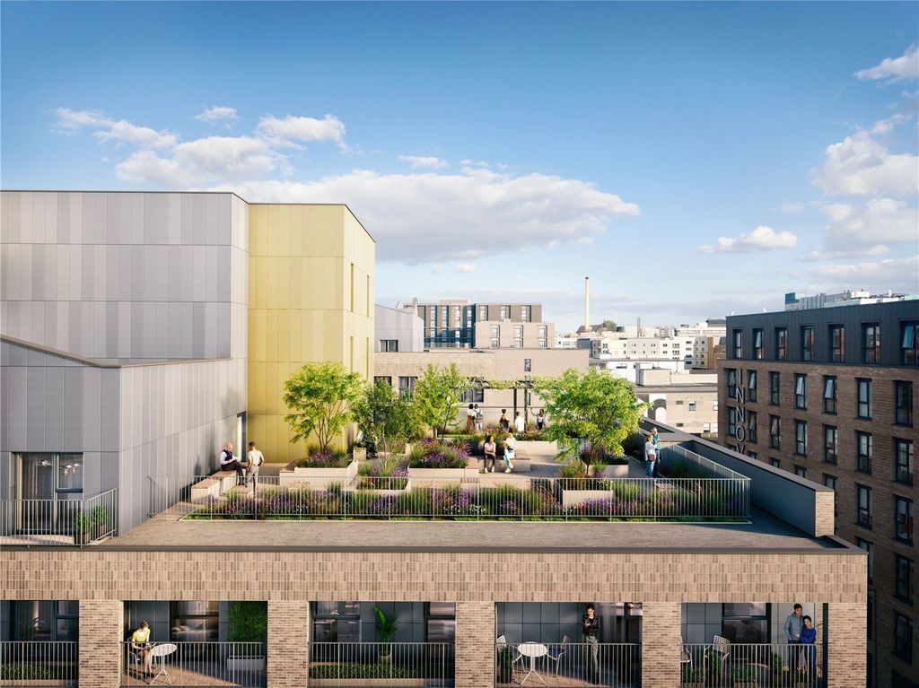 Property photo 3 of 13 Roof Terrace