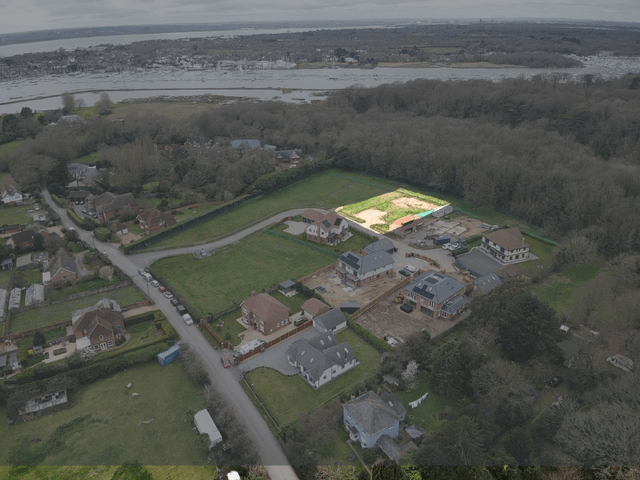 Property photo 2 of 6 Gallery