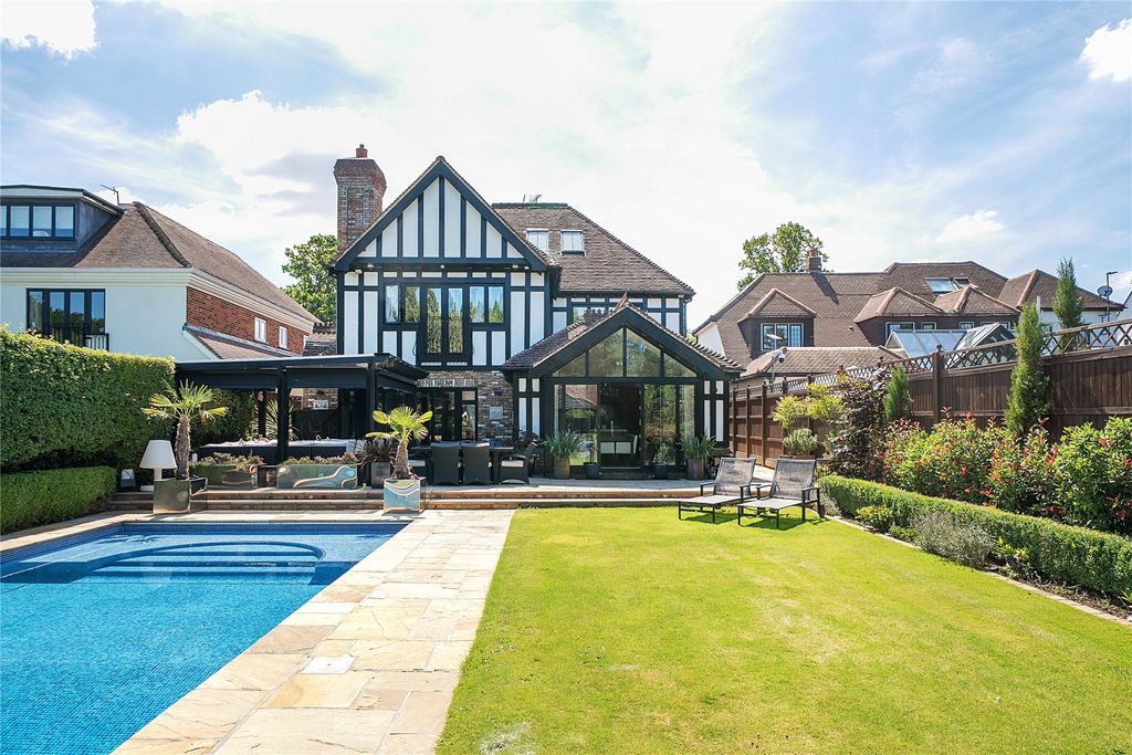 Property photo 2 of 51 Picture No. 21