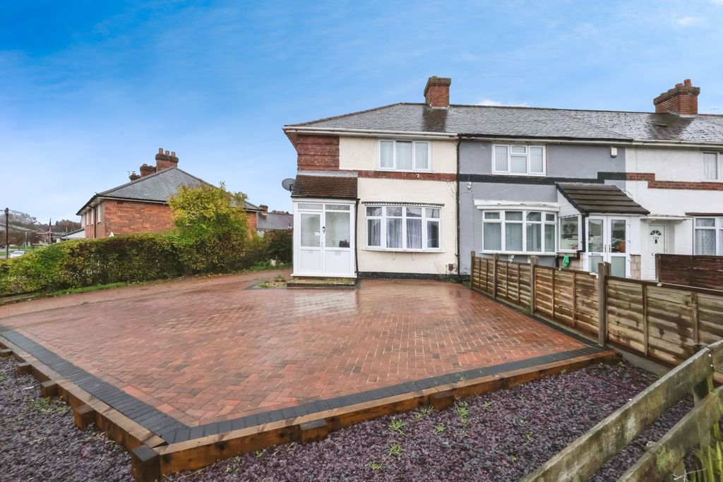 Property photo 1 of 15 Front Aspect