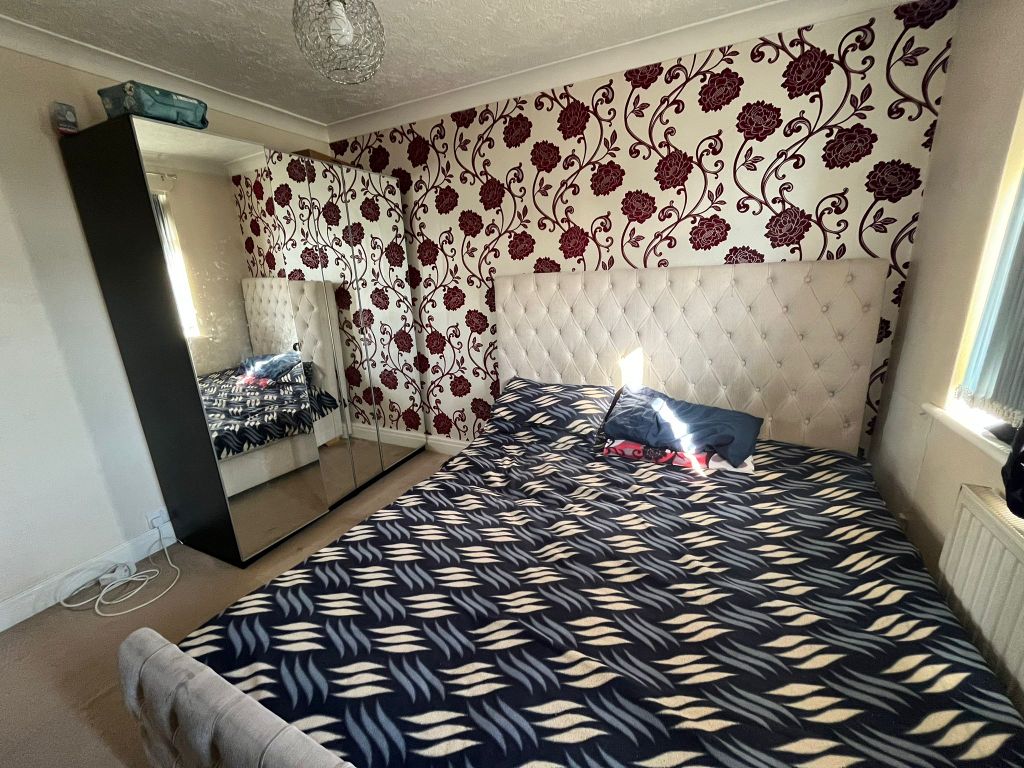 Property photo 1 of 3