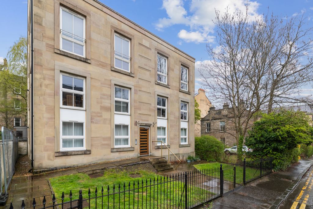 Property photo 1 of 35