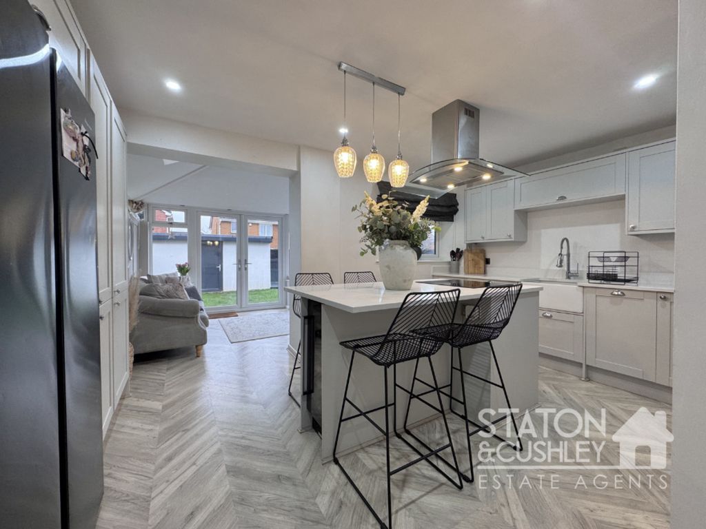 Property photo 2 of 24