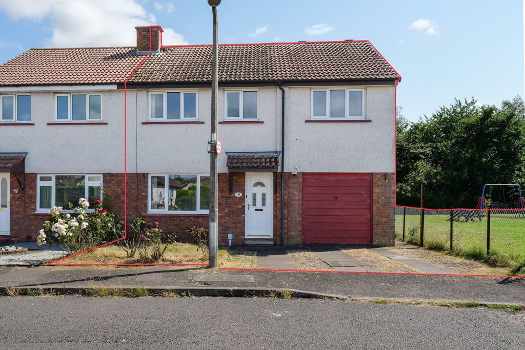 Property photo 1 of 27