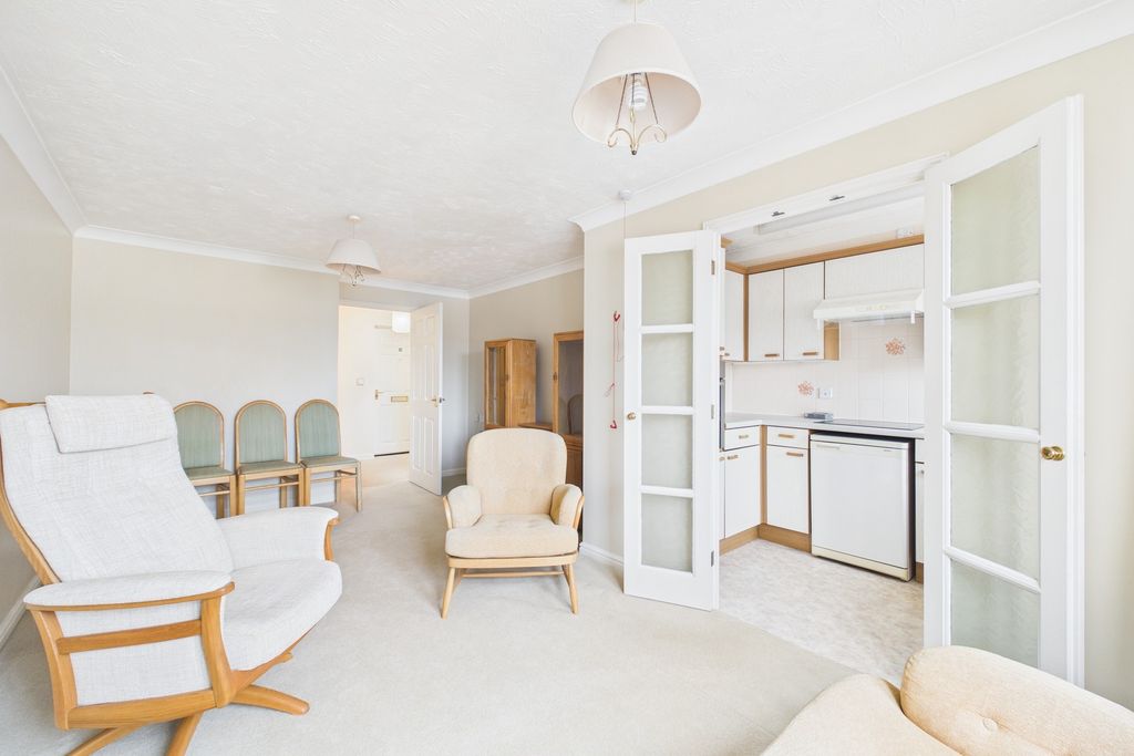 Property photo 2 of 14 Cam03259G0-Pr0249-Still004