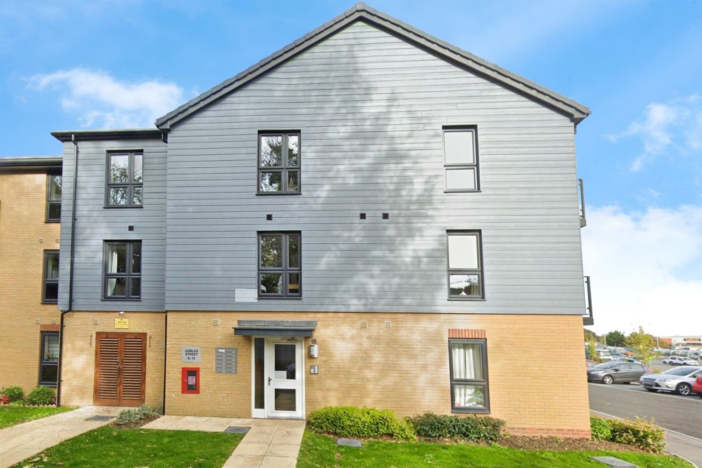 Property photo 1 of 13