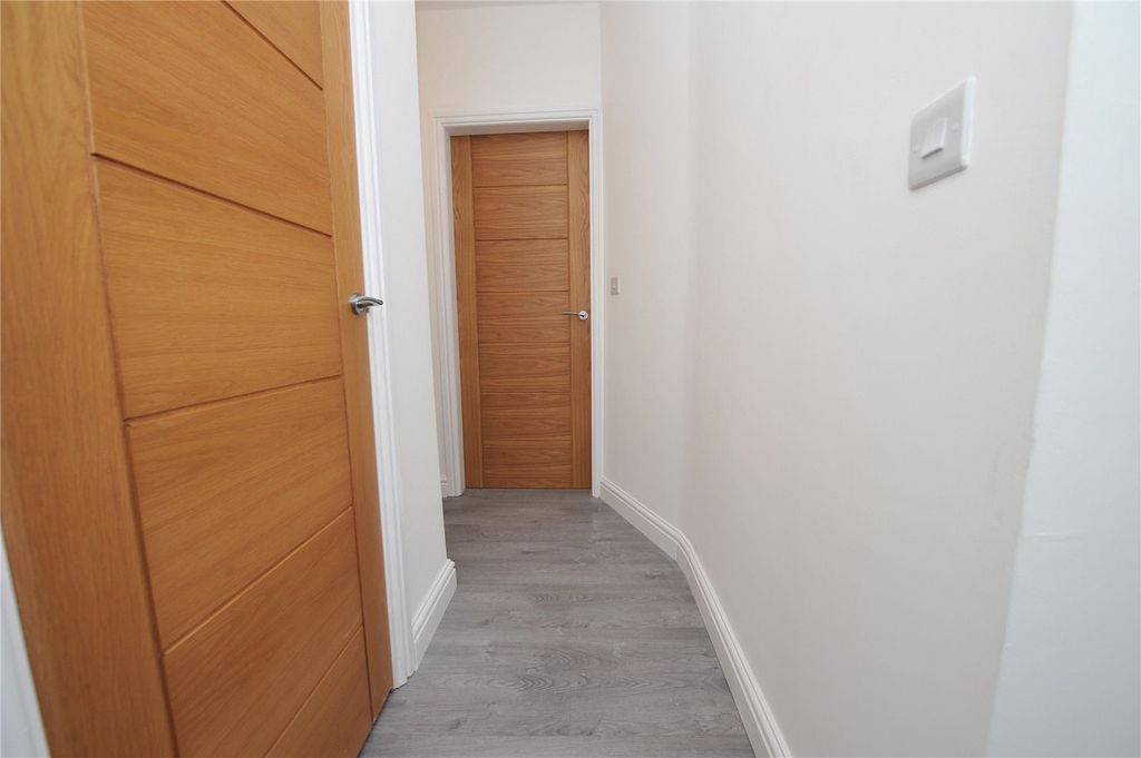 Property photo 3 of 14 Picture No. 07