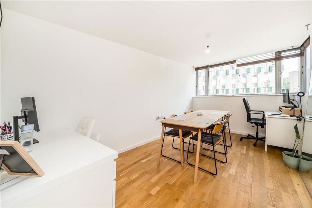 Property photo 3 of 5