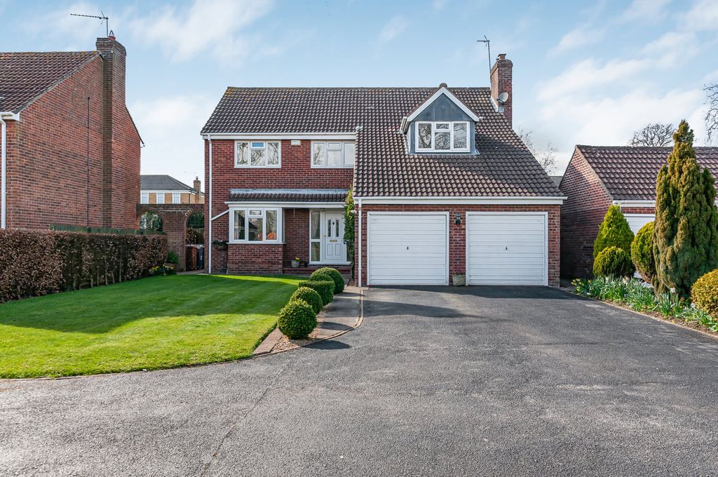 Property photo 1 of 21