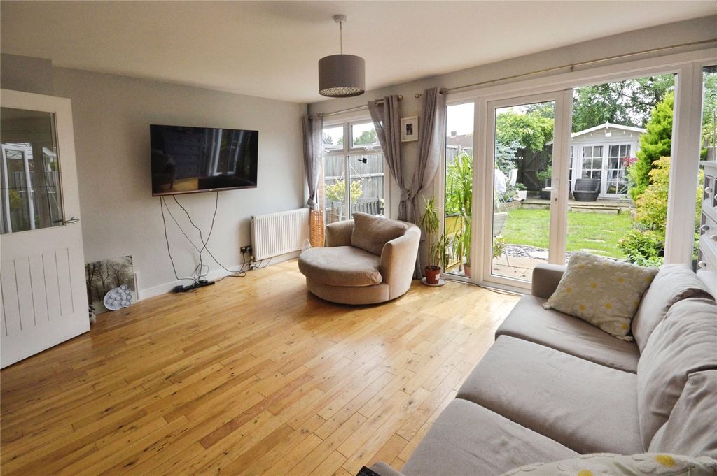 Property photo 2 of 14 Picture No. 10