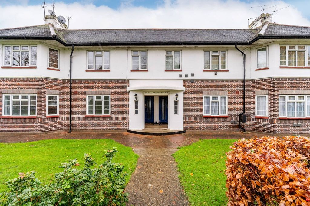 Property photo 1 of 8