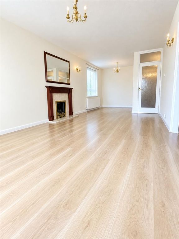 Property photo 3 of 15 Living Room