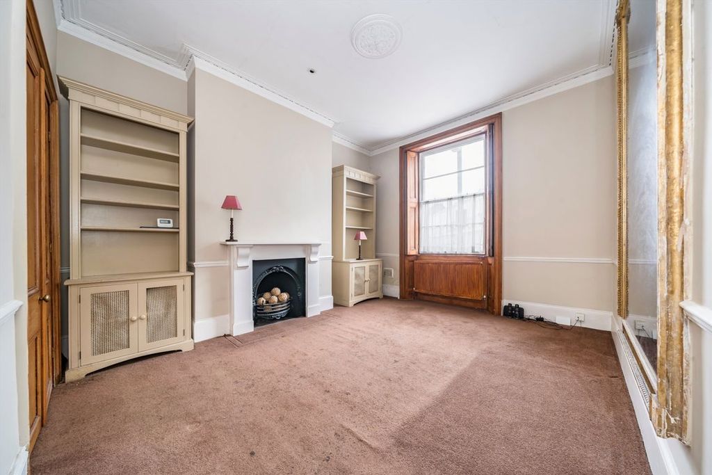 Property photo 2 of 4