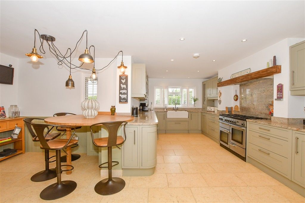Property photo 3 of 24 Kitchen/ Breakfast Room