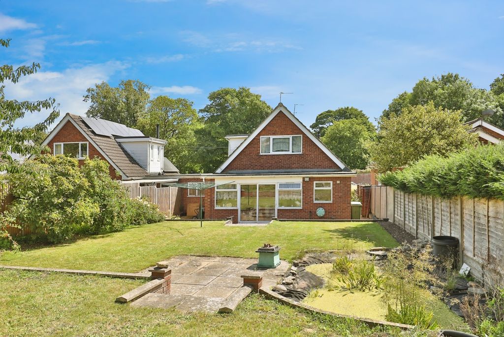 Property photo 3 of 11 Photo