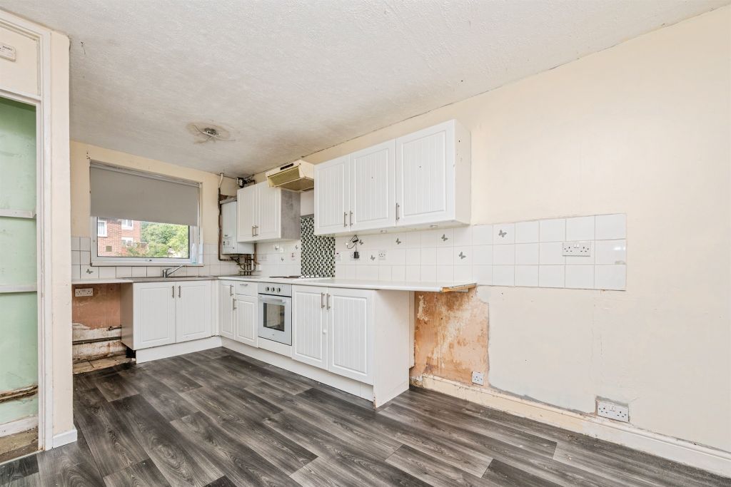 Property photo 3 of 16
