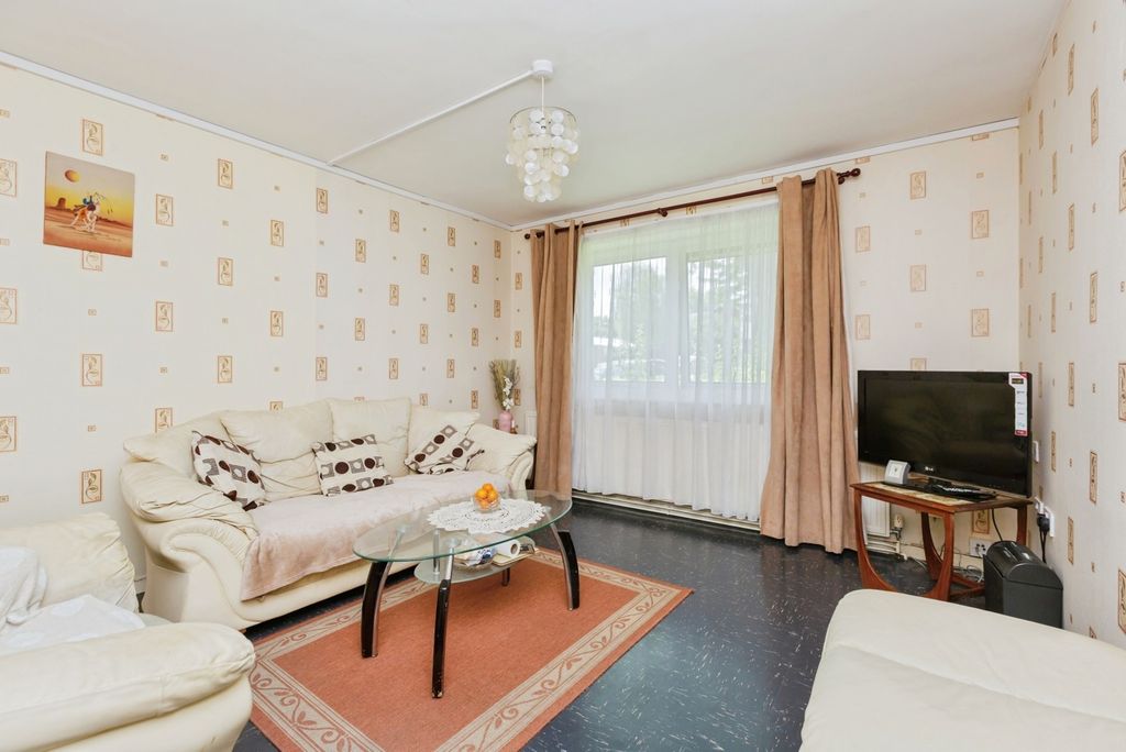 Property photo 1 of 17 Photo