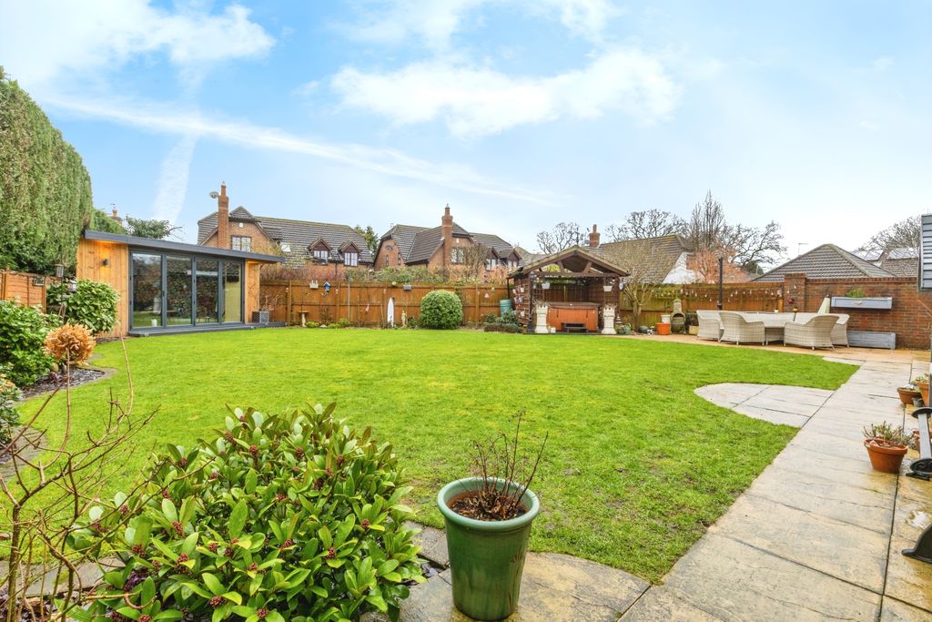 Property photo 3 of 30 Rear Garden