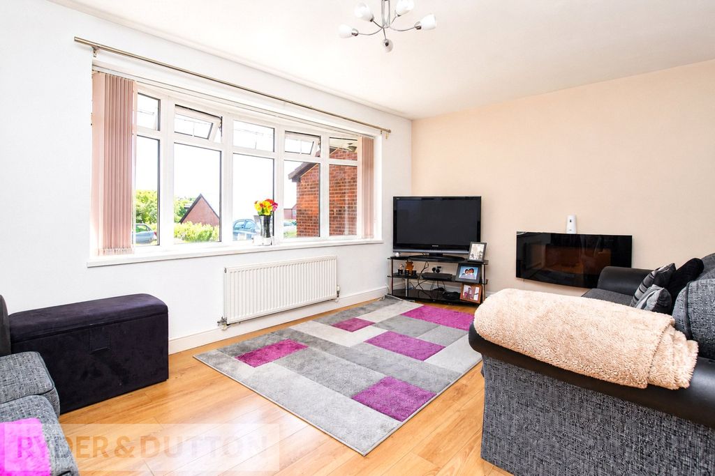 Property photo 2 of 12 Picture No. 05