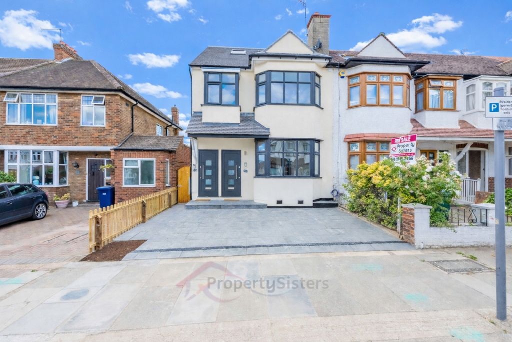 Property photo 1 of 11 Photo 12