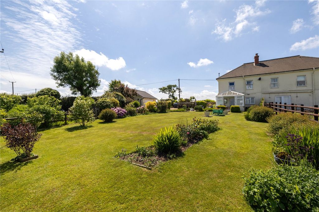 Property photo 3 of 34 Picture No. 04