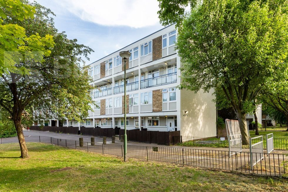 Property photo 1 of 3