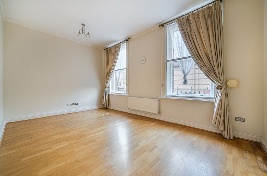 Property photo 2 of 8 1375184-7-6904d65...