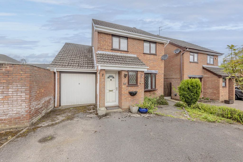 Property photo 1 of 25