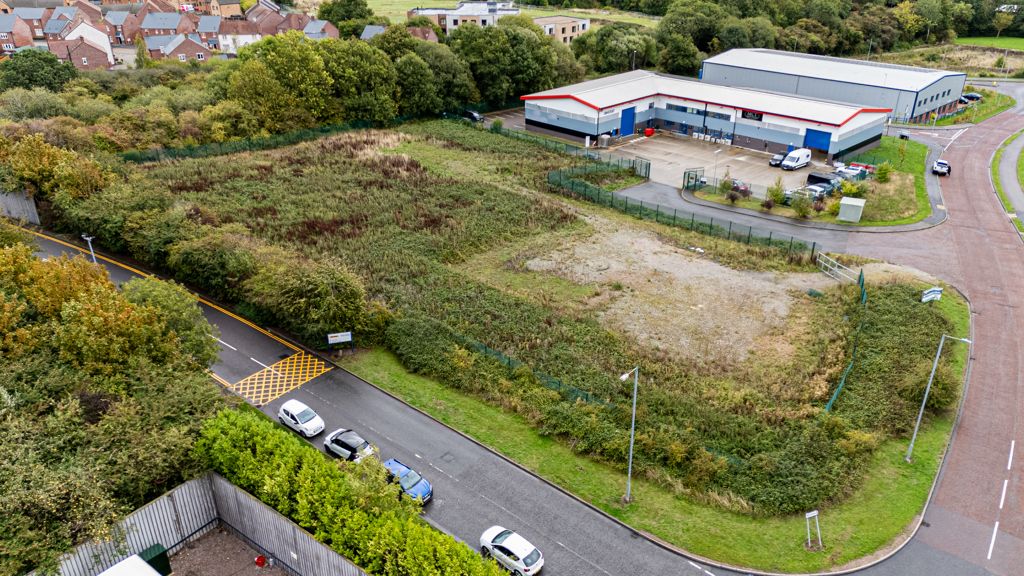 Property photo 2 of 5 Photo 4