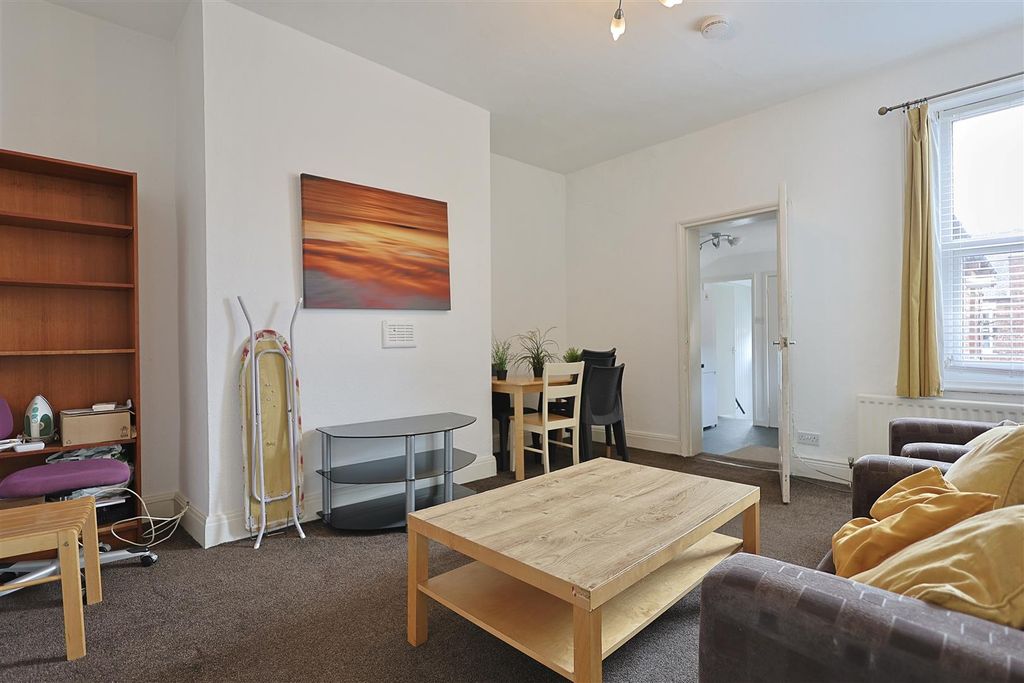 Property photo 1 of 14 B2D63204-67B5-4Fca-A44D-3EE2C3F622C0_1_201_A.Jpeg