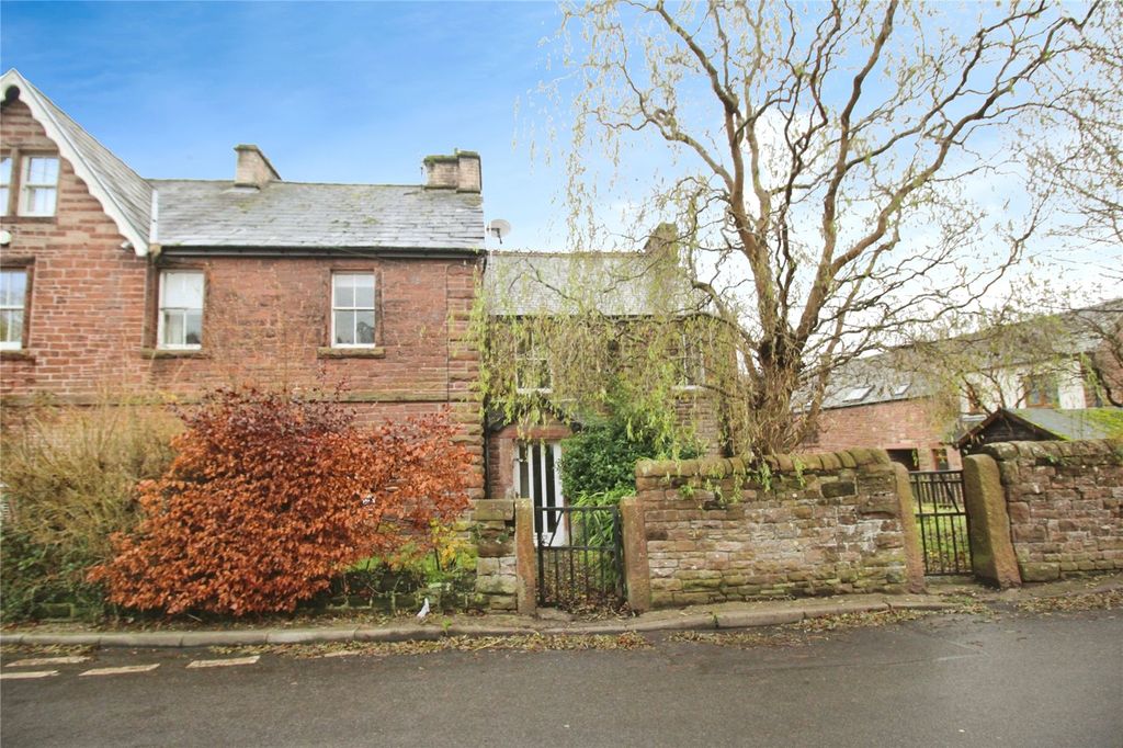 Property photo 1 of 15 External