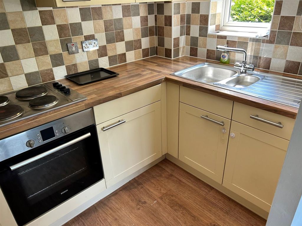 Property photo 3 of 10 3.Jpg