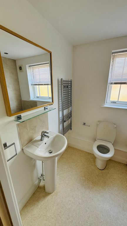 Property photo 2 of 9