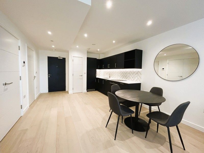 Property photo 3 of 24