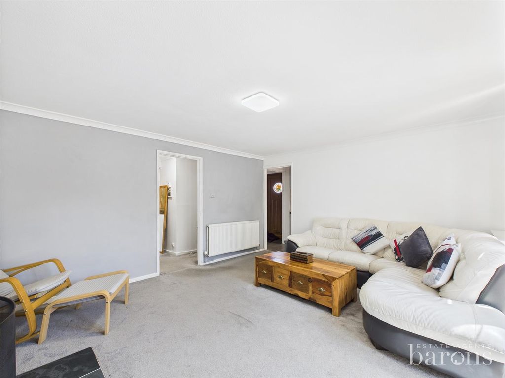 Property photo 3 of 17 Cam05500G0-Pr0011-Still010.Jpg
