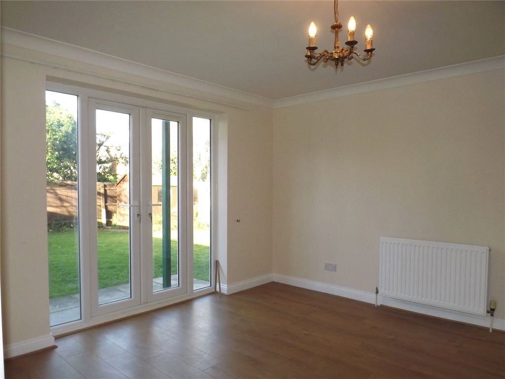 Property photo 2 of 8 Picture No. 03