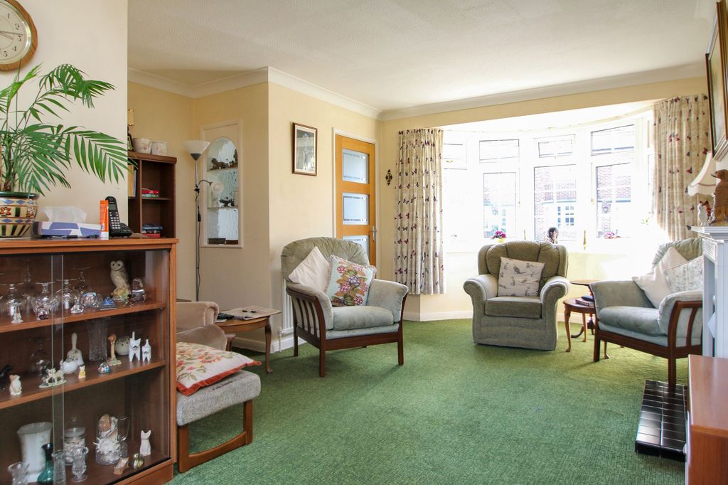 Property photo 3 of 14