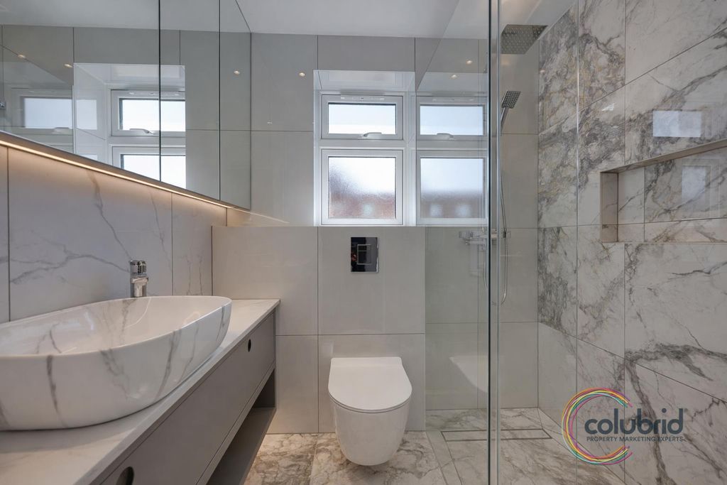 Additional image 8 of 6 bed semi-detached house for saleCrawford Avenue, Grays RM16
