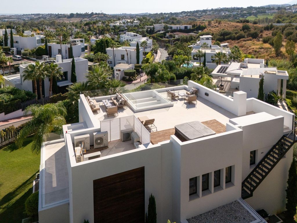 Property photo 3 of 65