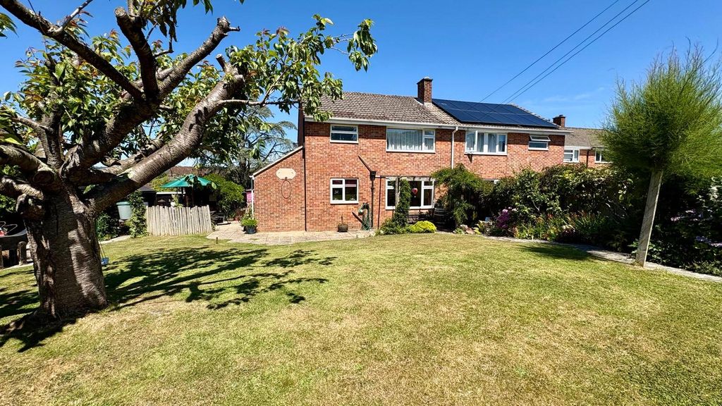 Property photo 2 of 18 Picture No. 17