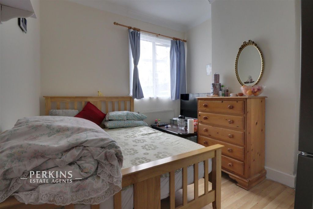 Property photo 2 of 4 B2.Jpg