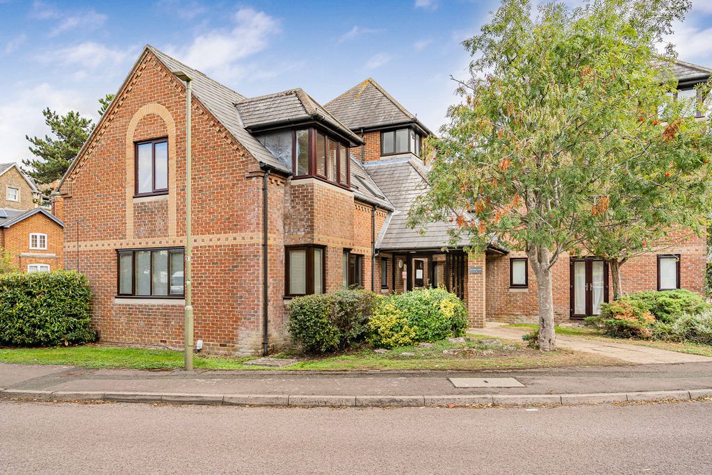 Property photo 1 of 18