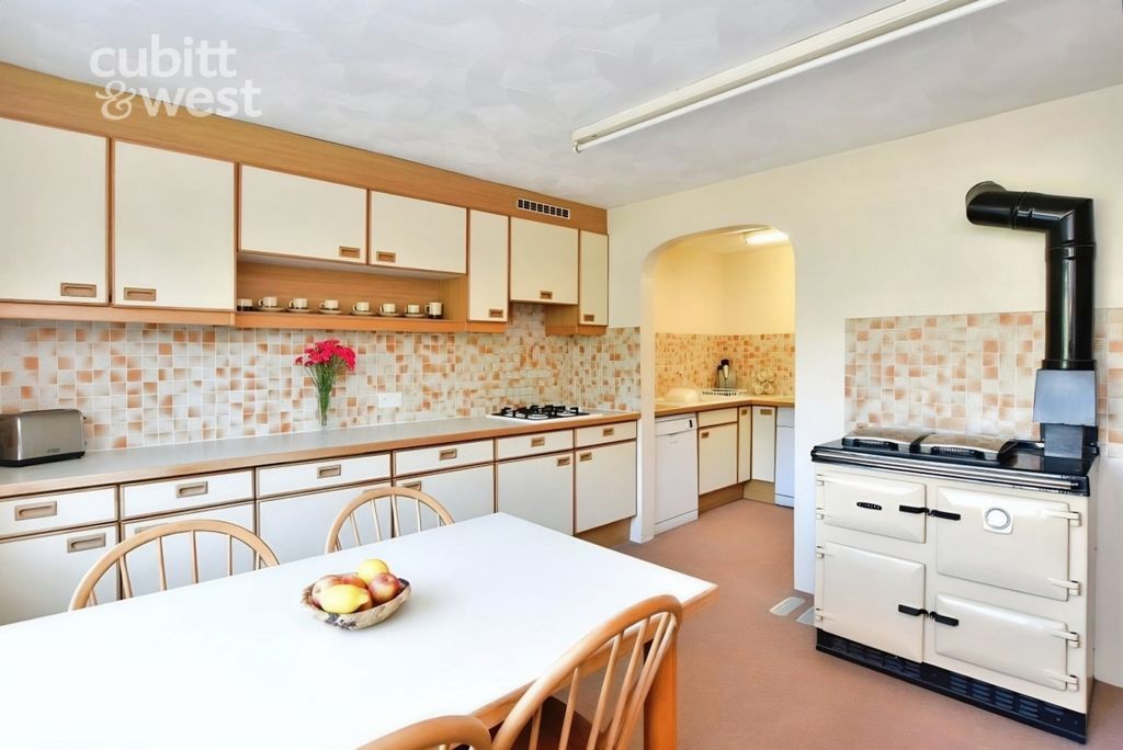 Property photo 3 of 18 Kitchen/Diner