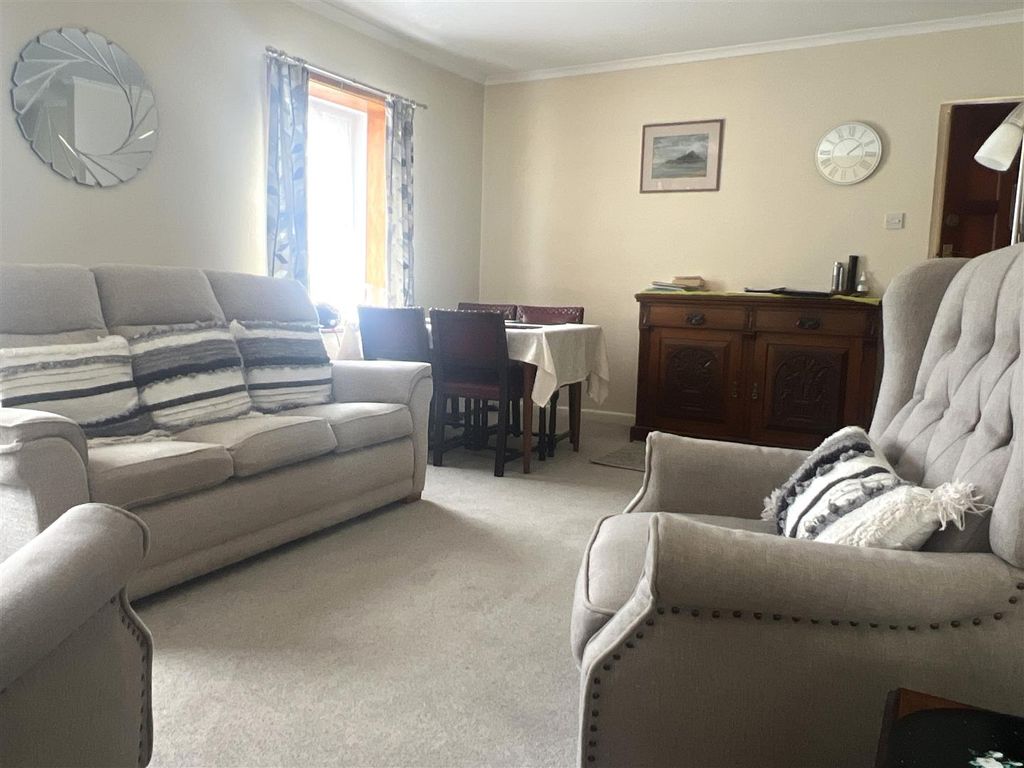 Property photo 3 of 15 Living Room