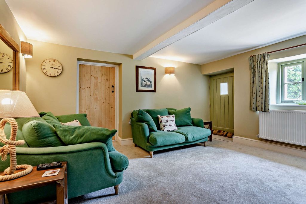 Property photo 2 of 17 Picture No. 05