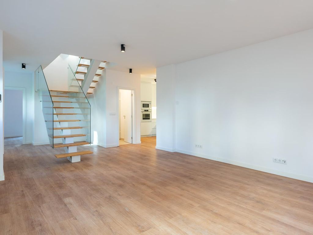 Property photo 1 of 10 Image
